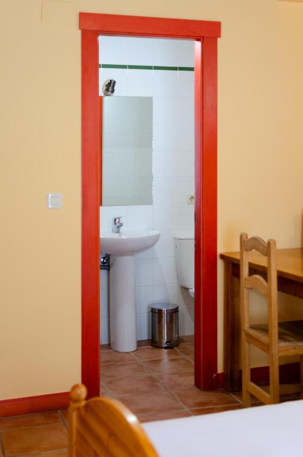 Albergue El Pajar De Ages - Exclusivo Para Peregrinos - Exclusive For Pilgrims エクステリア 写真